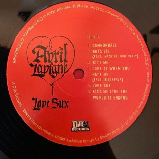 Avril Lavigne - Love Sux (LP)